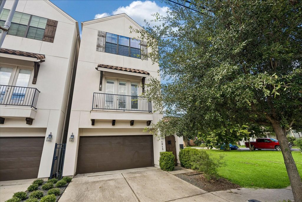 1915 Spring Street, Houston, TX 77007