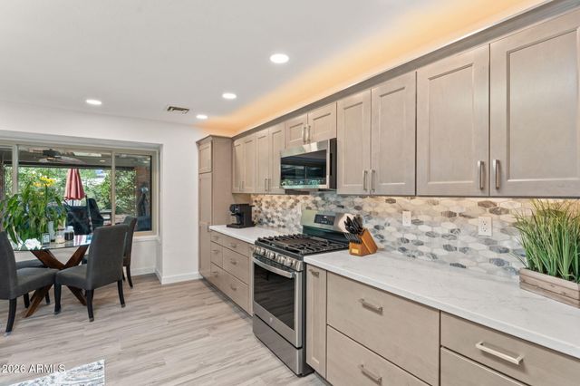 7611 E PASADENA Avenue, Scottsdale, AZ 85250