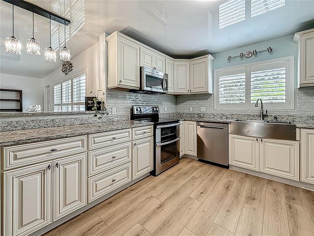 2900 PARK STREET N, St Petersburg, FL 33710