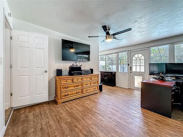 2900 PARK STREET N, St Petersburg, FL 33710