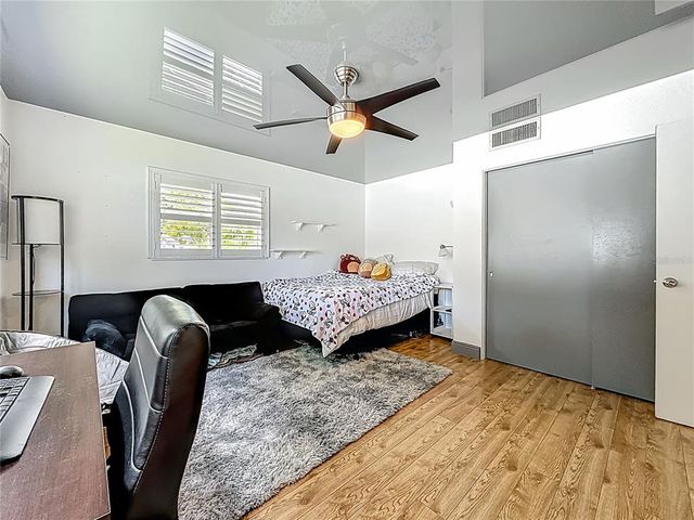 2900 PARK STREET N, St Petersburg, FL 33710