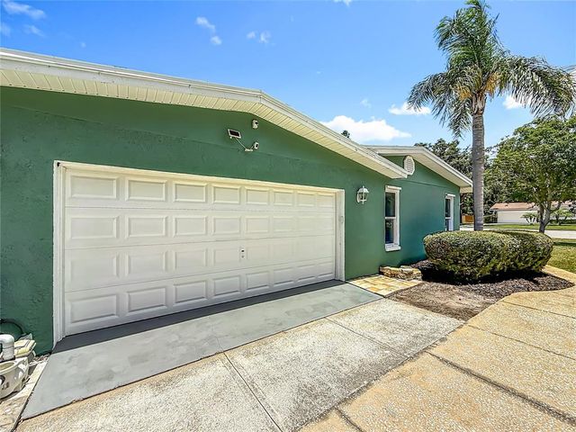 2900 PARK STREET N, St Petersburg, FL 33710