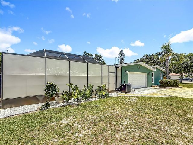 2900 PARK STREET N, St Petersburg, FL 33710