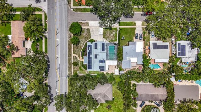 2900 PARK STREET N, St Petersburg, FL 33710