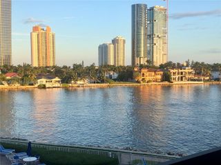 19101 NE 36th Court 411, Aventura, FL 33180