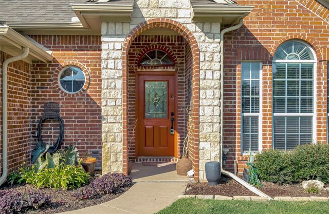 641 Carriage Lane, Saginaw, TX 76179