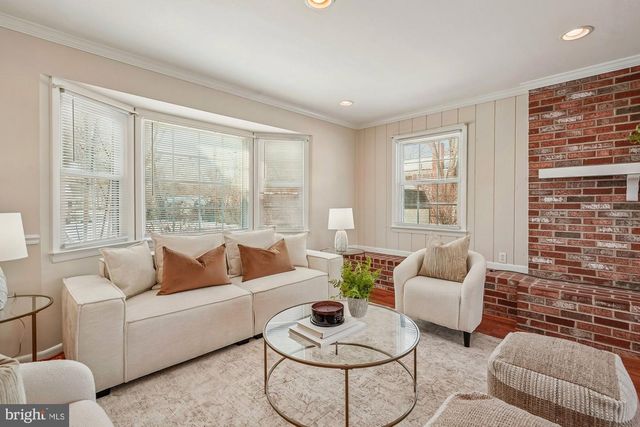 13302 PENNYPACKER LN, Fairfax, VA 22033