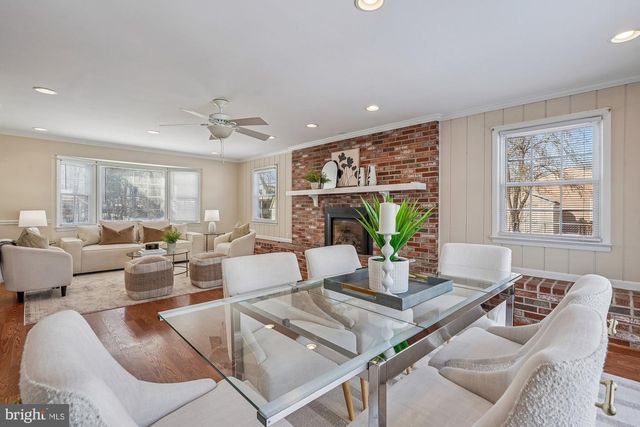 13302 PENNYPACKER LN, Fairfax, VA 22033