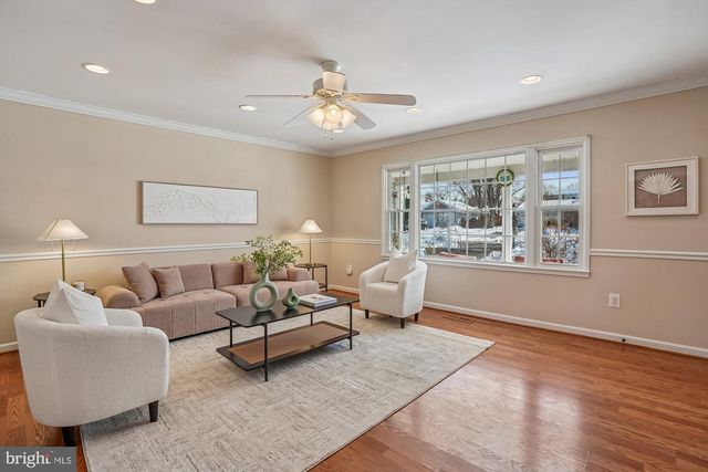 13302 PENNYPACKER LN, Fairfax, VA 22033