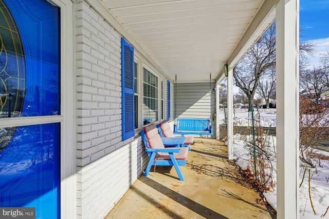 13302 PENNYPACKER LN, Fairfax, VA 22033