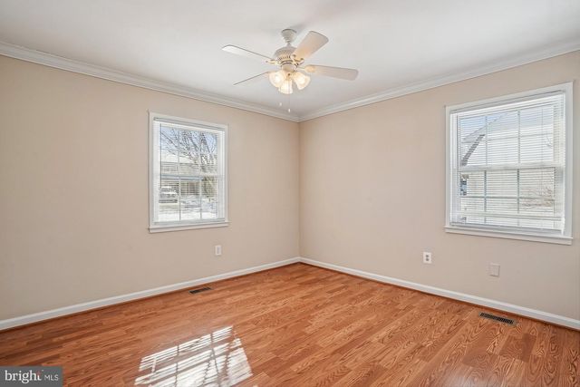 13302 PENNYPACKER LN, Fairfax, VA 22033