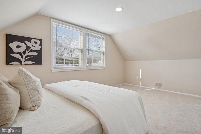 13302 PENNYPACKER LN, Fairfax, VA 22033