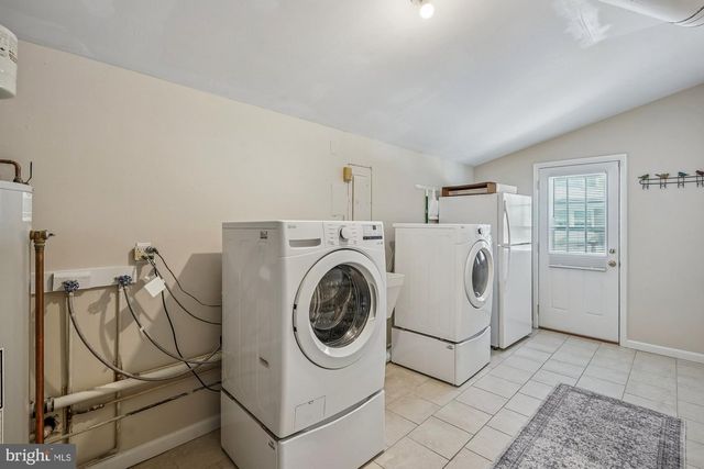 13302 PENNYPACKER LN, Fairfax, VA 22033