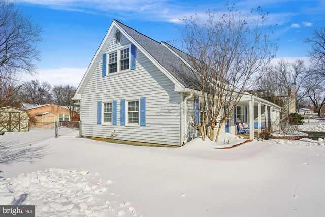 13302 PENNYPACKER LN, Fairfax, VA 22033