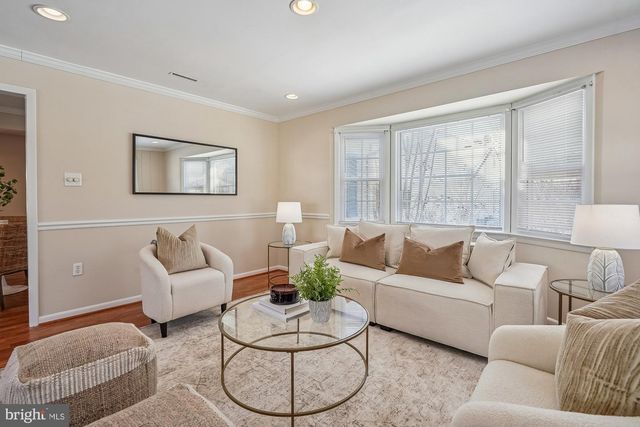 13302 PENNYPACKER LN, Fairfax, VA 22033