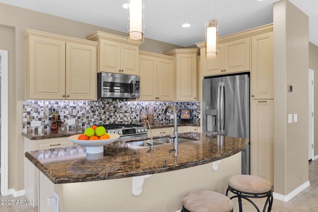 908 E Cereus Pass Pass, Queen Creek, AZ 85140