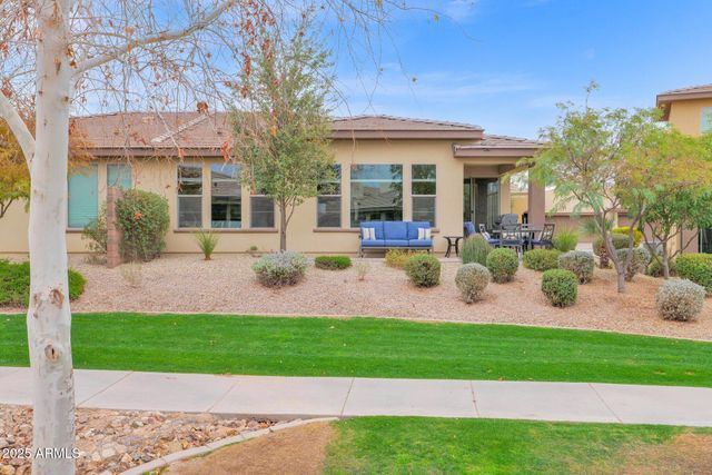 908 E Cereus Pass Pass, Queen Creek, AZ 85140