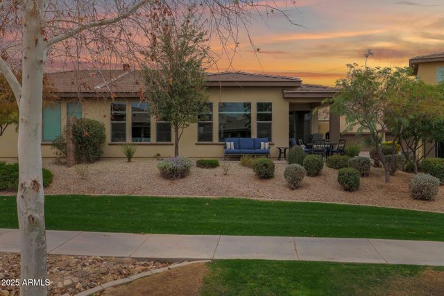 908 E Cereus Pass Pass, Queen Creek, AZ 85140