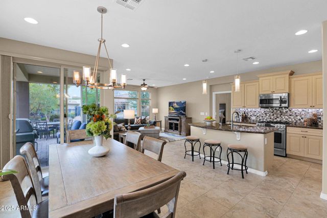 908 E Cereus Pass Pass, Queen Creek, AZ 85140