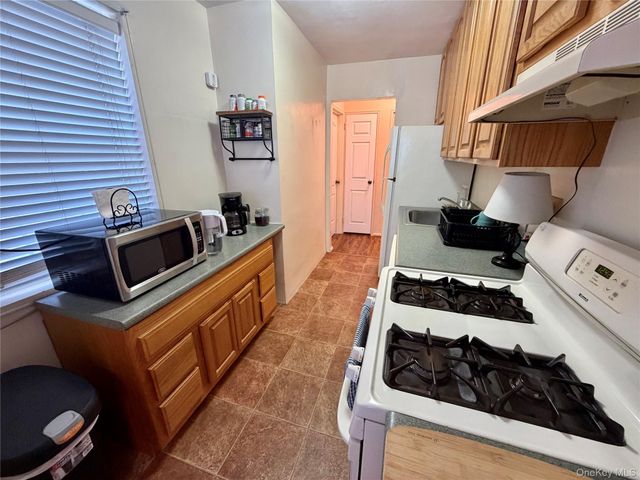 151-35 84th Street 2J, Howard Beach, NY 11414