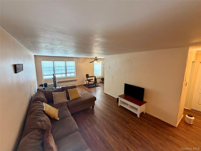 151-35 84th Street 2J, Howard Beach, NY 11414