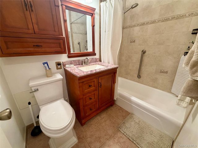 151-35 84th Street 2J, Howard Beach, NY 11414
