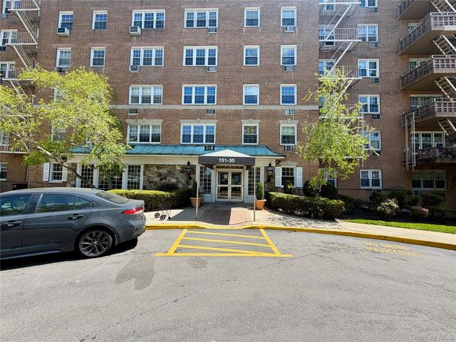 151-35 84th Street 2J, Howard Beach, NY 11414