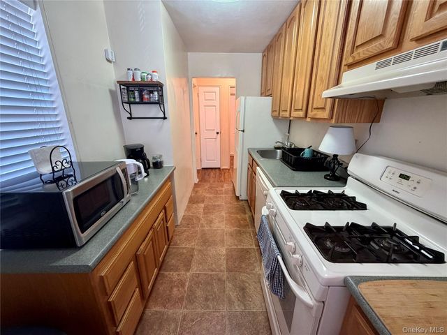 151-35 84th Street 2J, Howard Beach, NY 11414