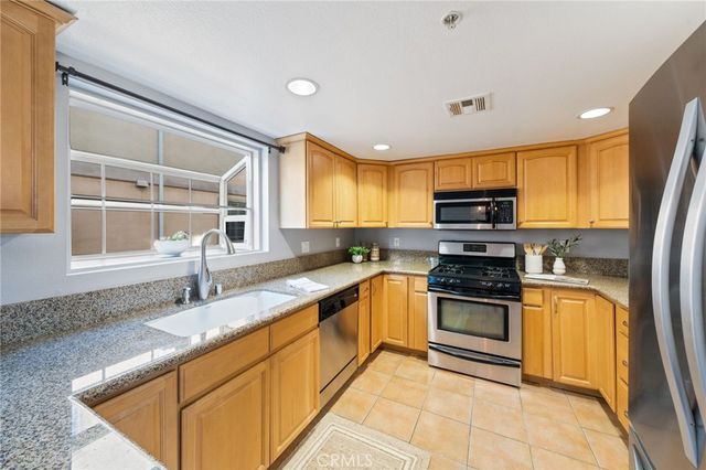 1520 W 227th 6, Torrance, CA 90501