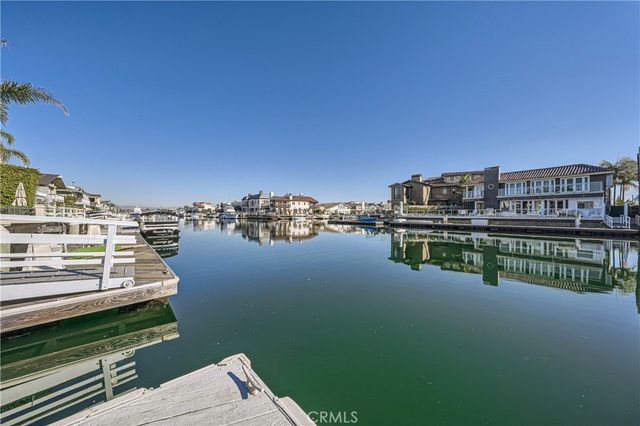 16802 Baruna, Huntington Beach, CA 92649