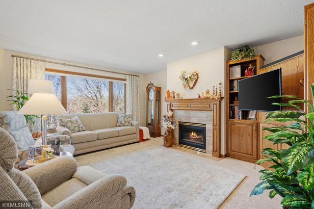 3001 Edward Street, Maplewood, MN 55109