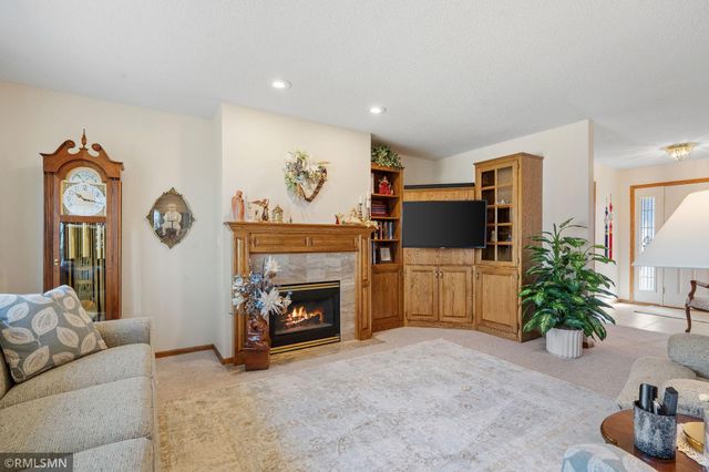 3001 Edward Street, Maplewood, MN 55109