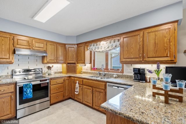 3001 Edward Street, Maplewood, MN 55109