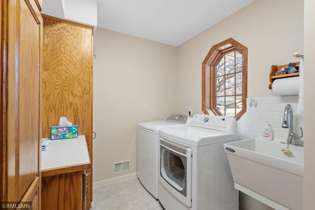 3001 Edward Street, Maplewood, MN 55109