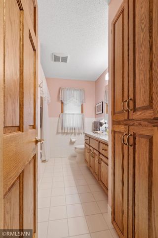 3001 Edward Street, Maplewood, MN 55109