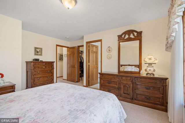 3001 Edward Street, Maplewood, MN 55109