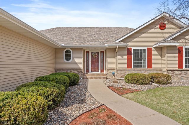 3001 Edward Street, Maplewood, MN 55109