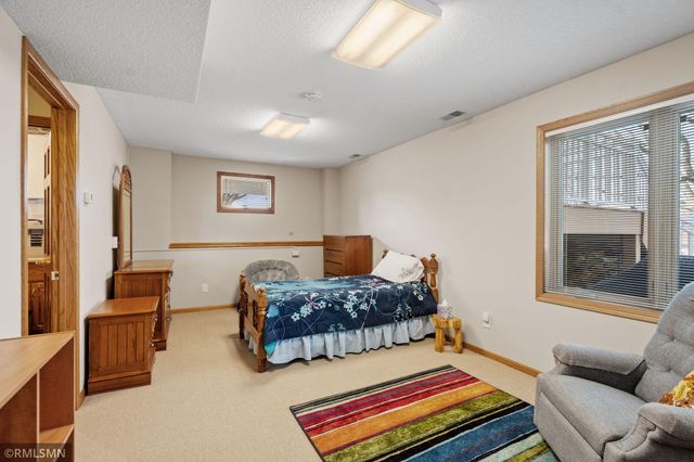 3001 Edward Street, Maplewood, MN 55109