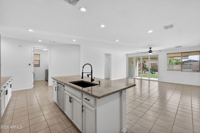 3613 S 78TH Avenue, Phoenix, AZ 85043