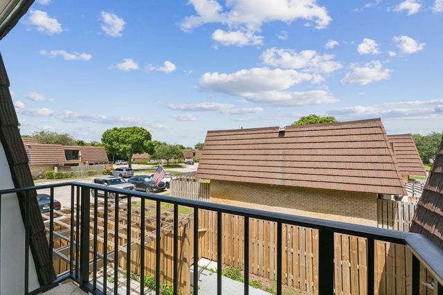 2508 25th Lane, Palm Beach Gardens, FL 33418