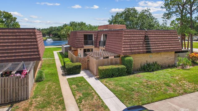 2508 25th Lane, Palm Beach Gardens, FL 33418