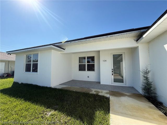 104 Lavender Avenue, Lake Placid, FL 33852