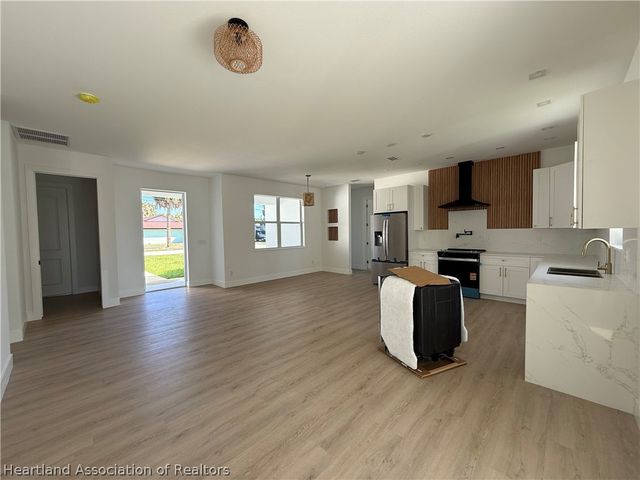 104 Lavender Avenue, Lake Placid, FL 33852