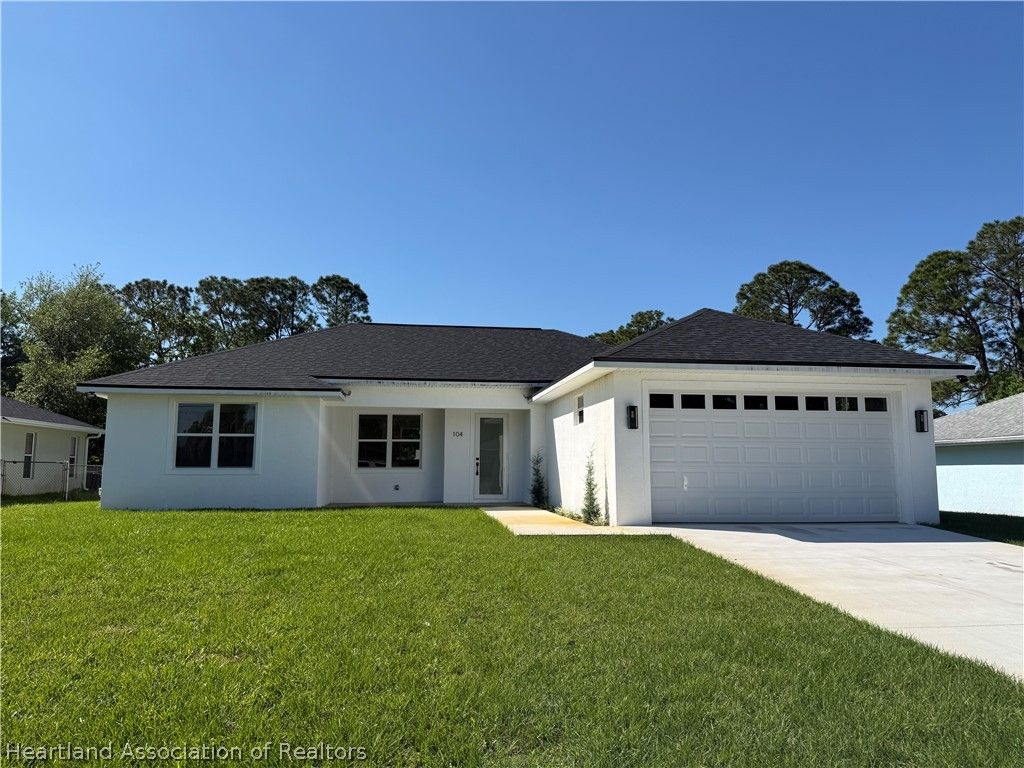 104 Lavender Avenue, Lake Placid, FL 33852
