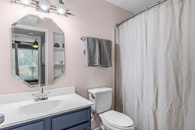 2450 Wickersham LN 1606, Austin, TX 78741