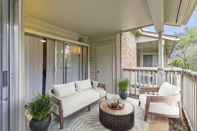 2450 Wickersham LN 1606, Austin, TX 78741