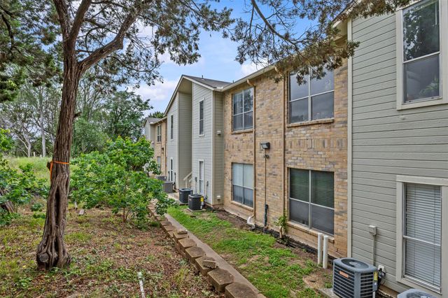 2450 Wickersham LN 1606, Austin, TX 78741