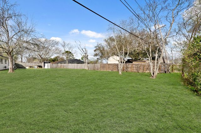 3214 Whitesail Drive, League City, TX 77573