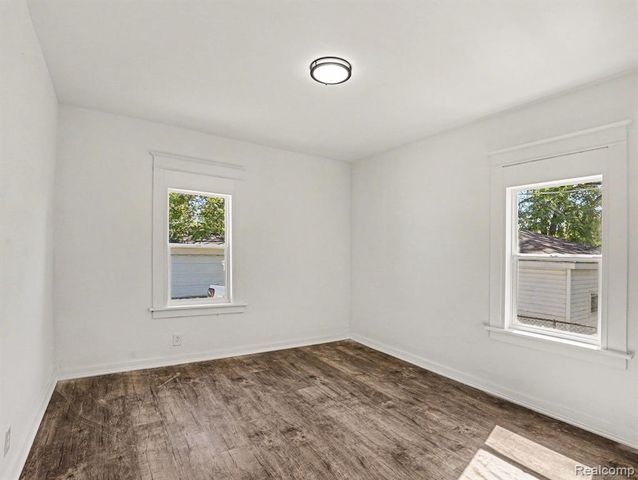 1123 E 1st Street, Monroe, MI 48161