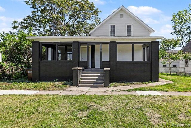 1123 E 1st Street, Monroe, MI 48161
